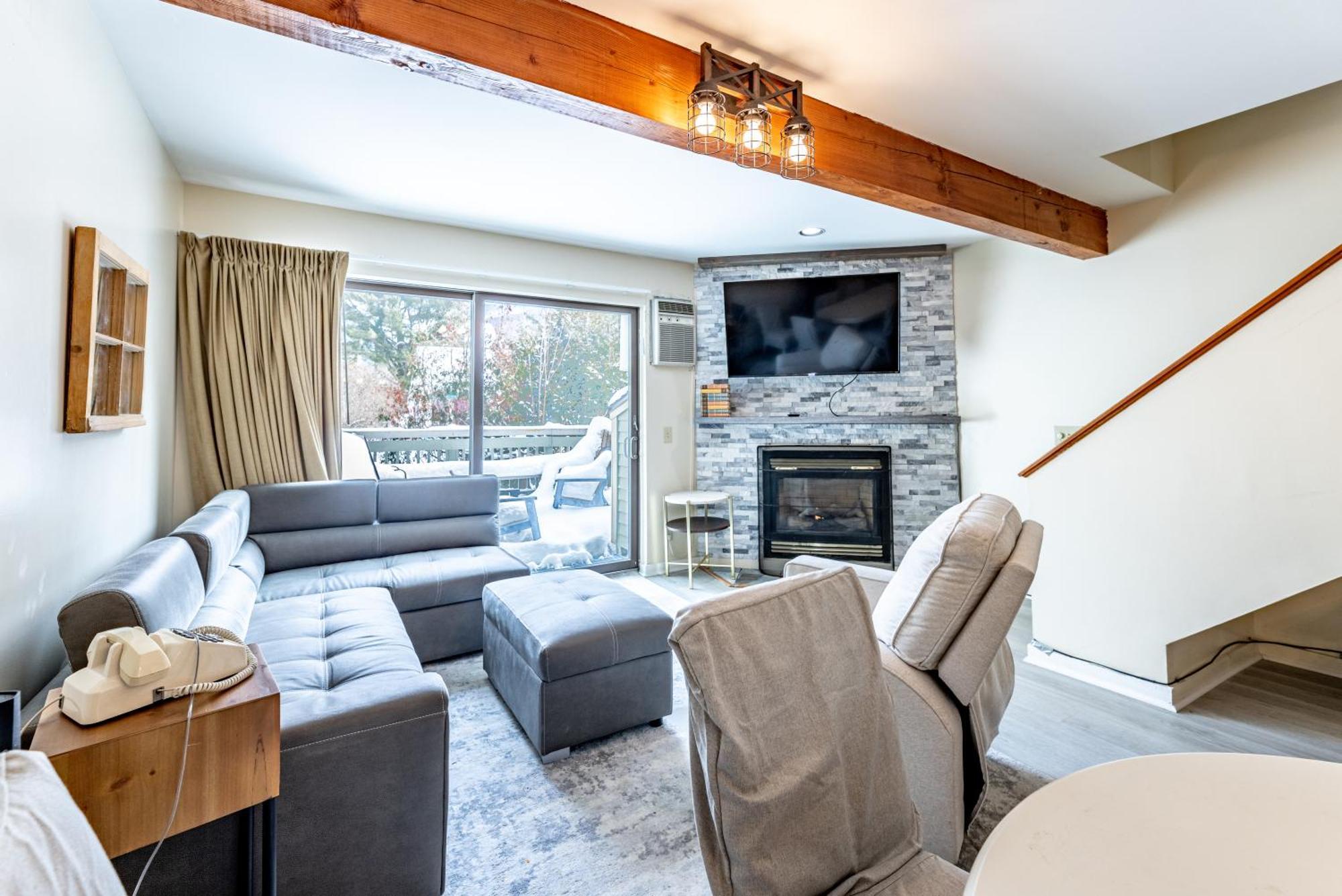 Smugglers' Notch Resort Private Suites Cambridge Exterior photo